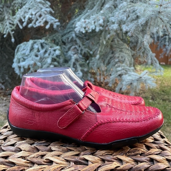 NEW Red Leather Air-Pillow Insoles Driving Moccasin T-Strap Mary Jane Flats. 10 - Picture 5 of 11